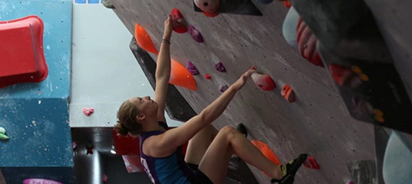 7 INTERMEDIATE CLIMBING TECHNIQUES TO LEARN